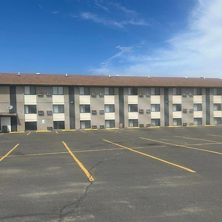 Super 8 By Wyndham Miles City Eksteriør billede