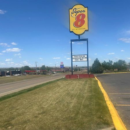 Super 8 By Wyndham Miles City Eksteriør billede