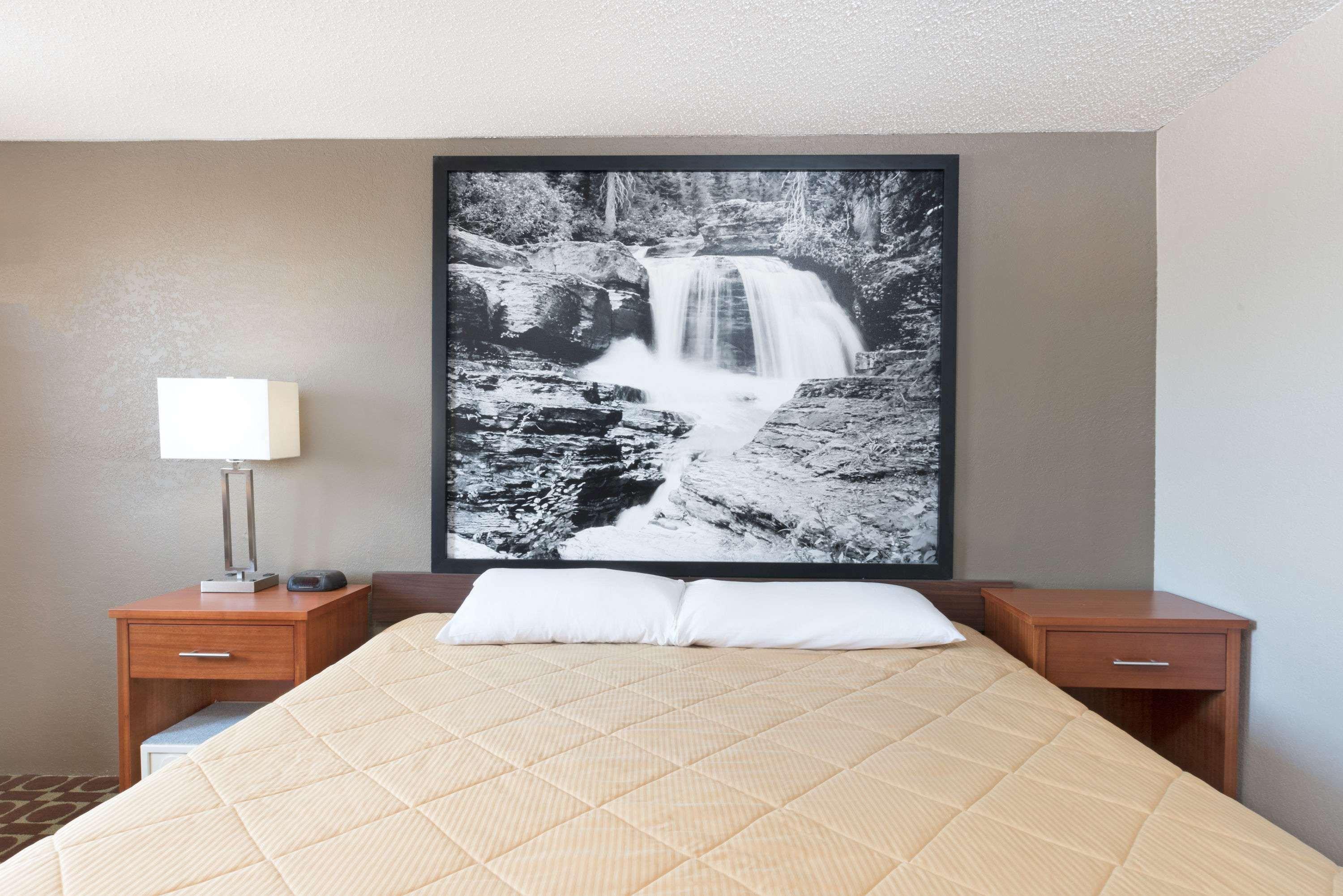 Super 8 By Wyndham Miles City Eksteriør billede